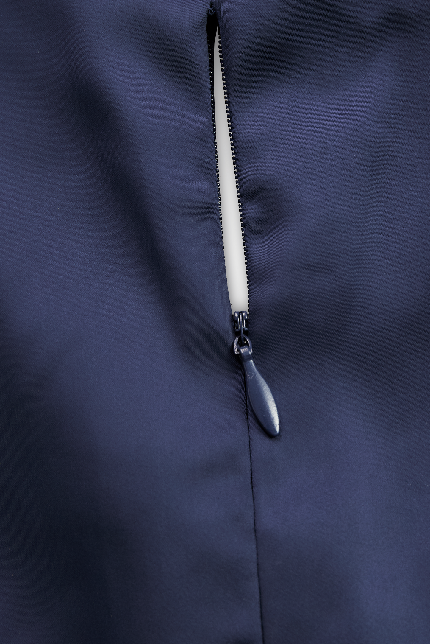 Dharmay | Elegantti pitkähihainen midimekko