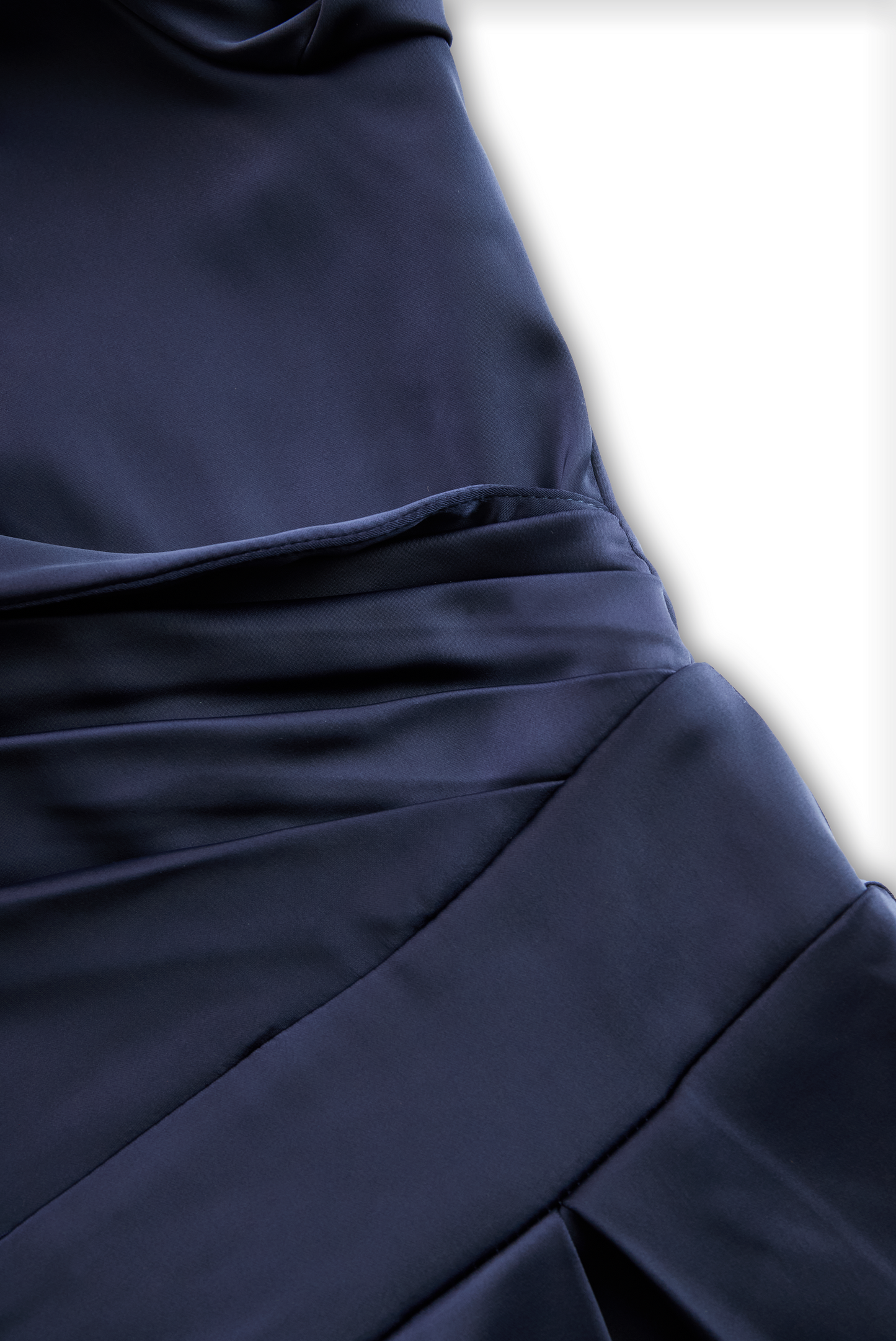 Dharmay | Elegantti pitkähihainen midimekko